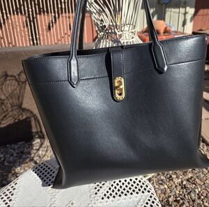 Donna Karan Bridgehampton Black  Leather Turnlock Triple Compartment Tote